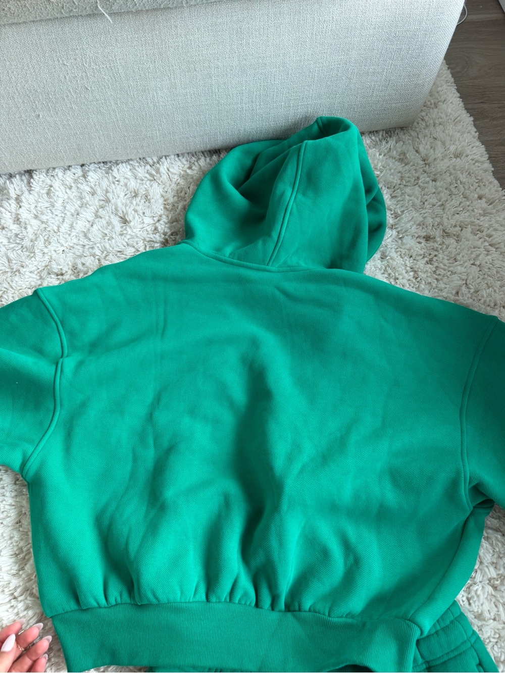 BuffBunny Green Cropped Zip Hoodie & Wide-Leg Joggers Set - Picture 8 of 9